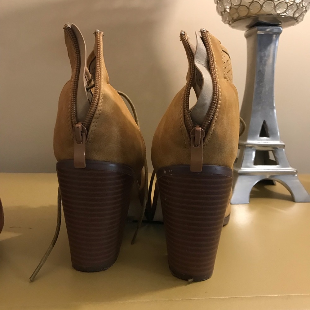 Open toe boots - Picture 3 of 3